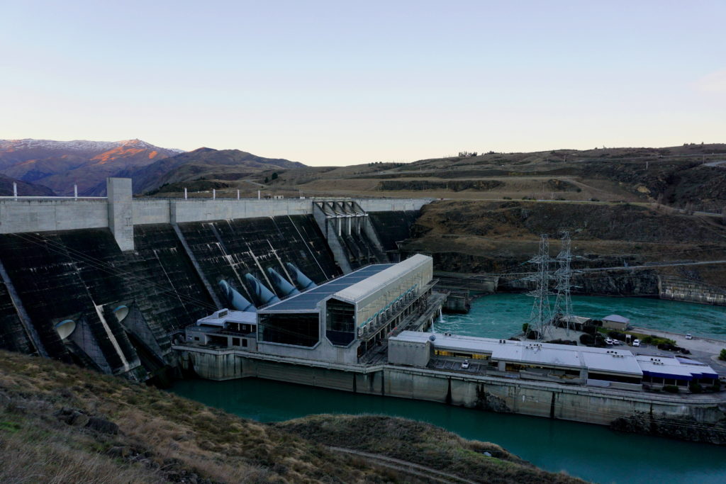 Lake Dunstan Clyde Dam